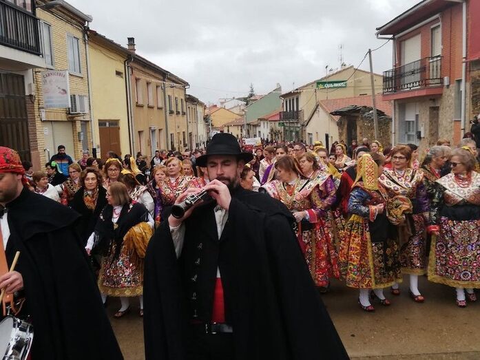Paseo de las águedas por la villa carbajalina
