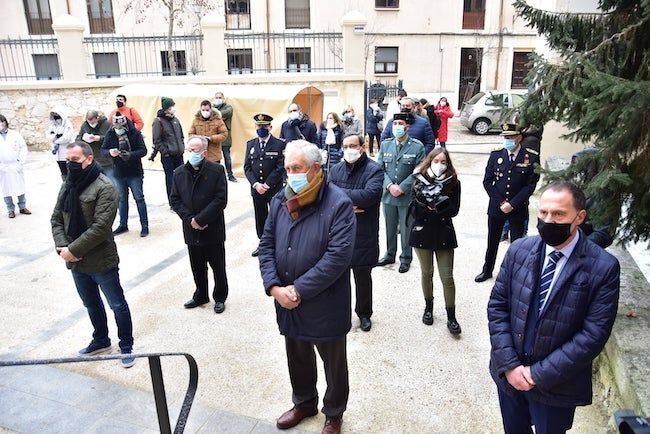 Autoridades presentes en el acto de inauguración