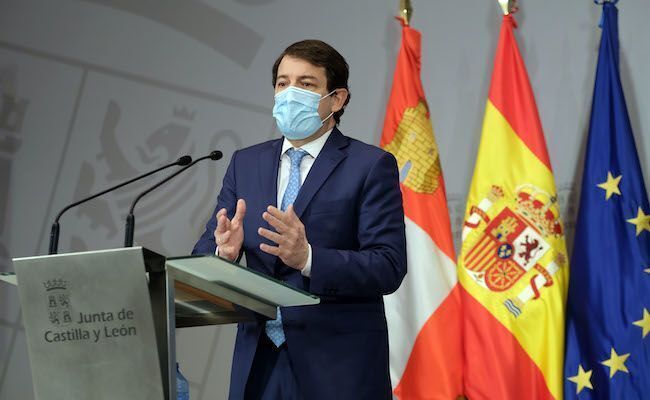 Fernández Mañueco, comunicando los acuerdos del Consejo de Gobierno