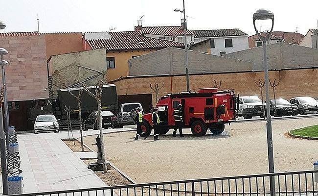 La Unidad Militar de Emergencias en la zona del Centro de Salud, la mañana del 20 de marzo.