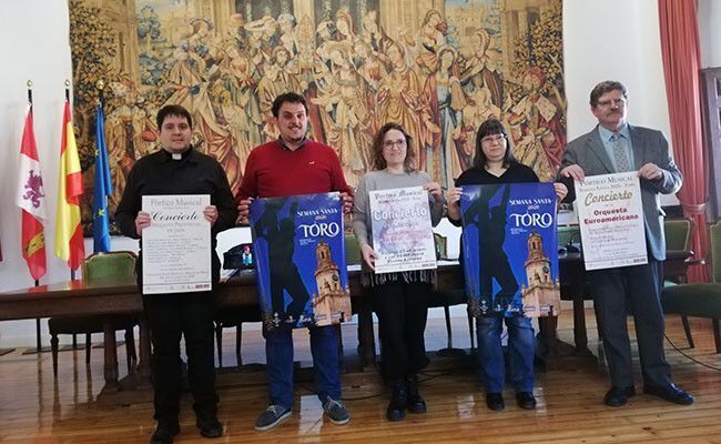 Presentación del cartel de actos de la Semana Santa de Toro 2020.
