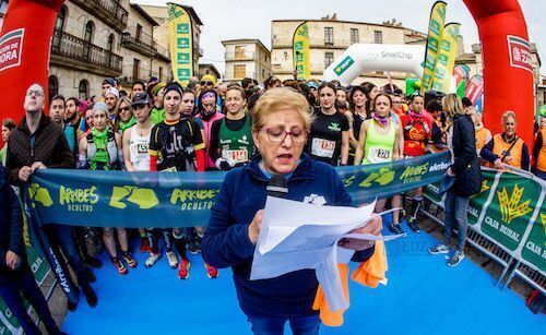 Lectura del manifiesto por la mujer