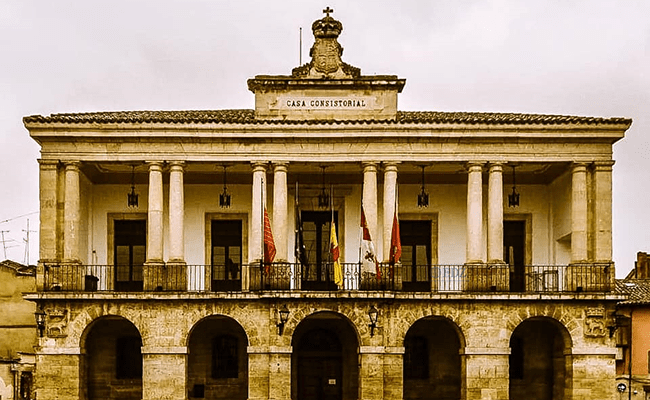 Fachada del Ayuntamiento de Toro. / Fuente: Perfil Facebook ayuntamiento.