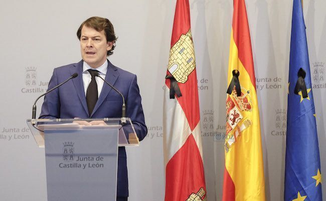 Fernández Mañueco, durante la comparecencia