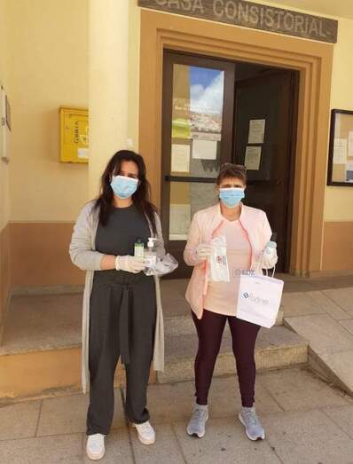 Reparto de material de protección por parte del Ayuntamiento de Malva