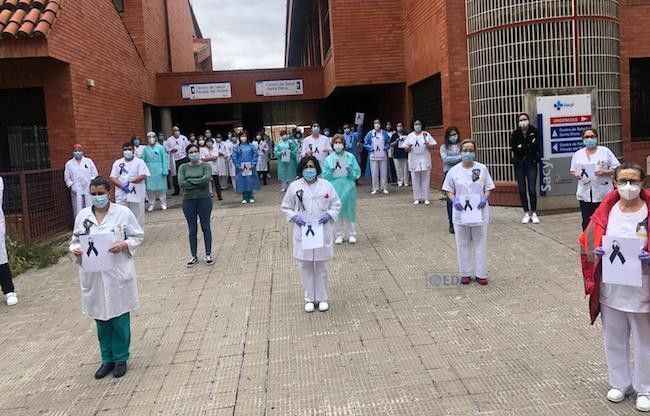 Santa Elena y Parada del Molino, durante los minutos de silencio