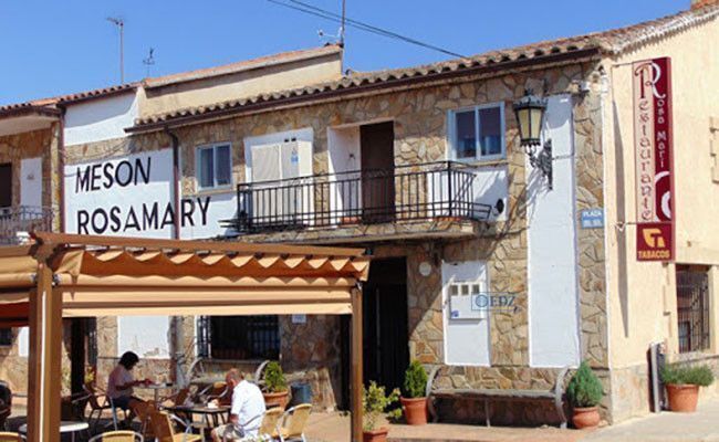 Restaurante cafetería Rosamary, en Montamarta