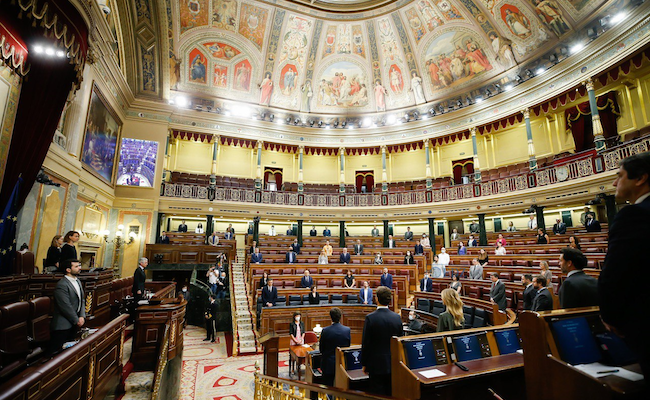 Minuto de silencio, antes del inicio de la sesión