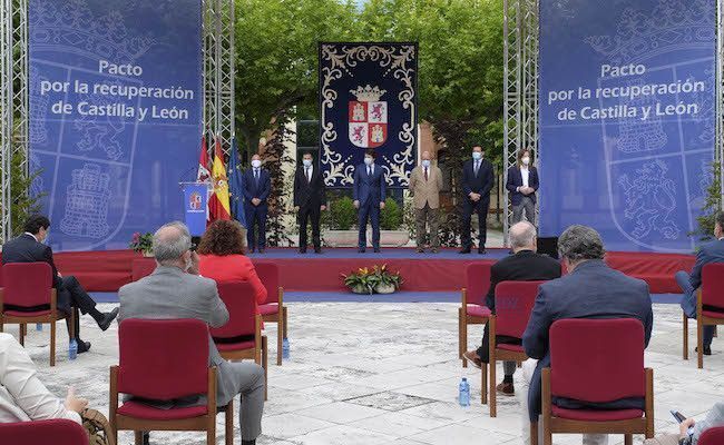 Acto de la firma del pacto