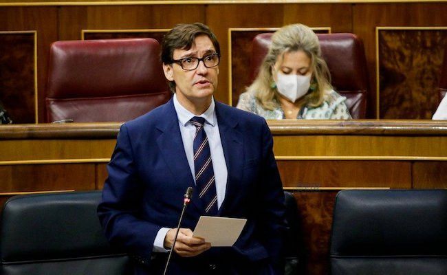 Salvador Illa, respondiendo a Cuca Gamarra (Fotografía: Congreso)