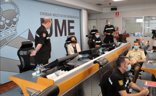 Margarita Robles, durante la visita (Foto Ministerio de Defensa)