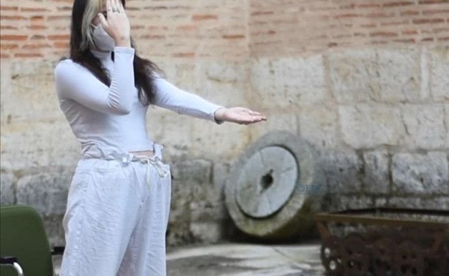 Irene Sánchez durante la performance.