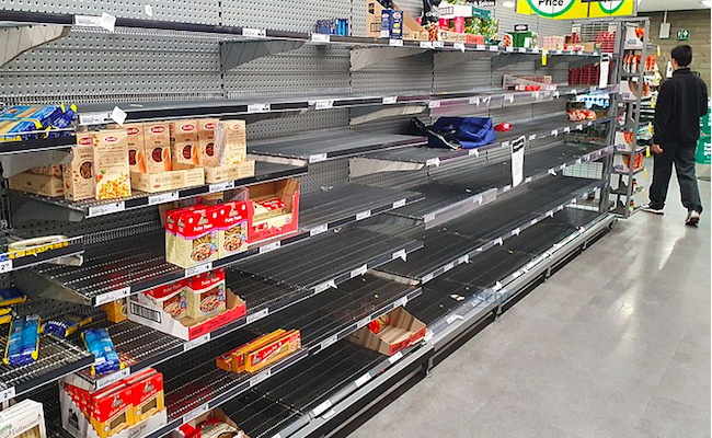 Estantes de pasta vacíos en un supermercado australiano (Christopher Corneschi)