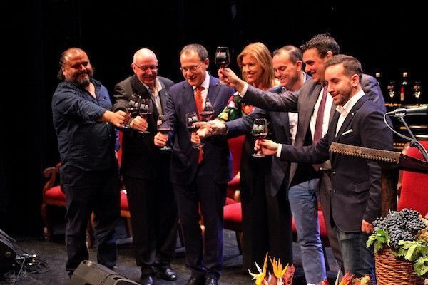 Brindis, inicio de La Vendimia