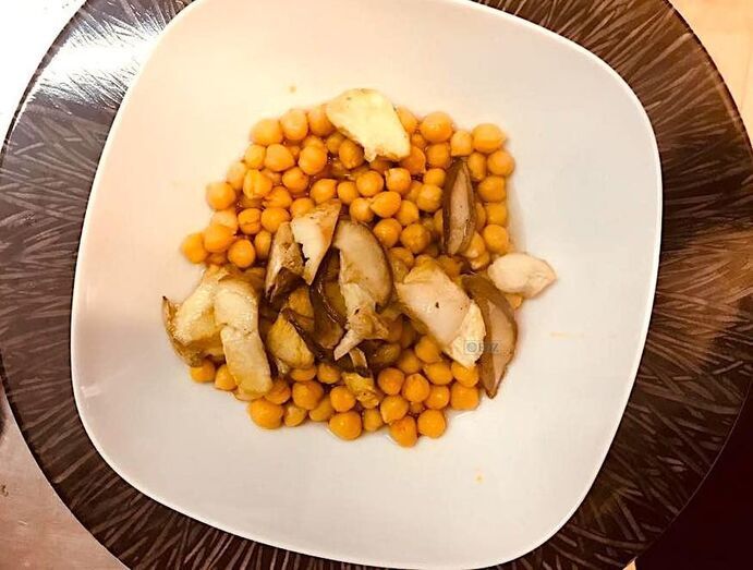 Garbanzos con boletus