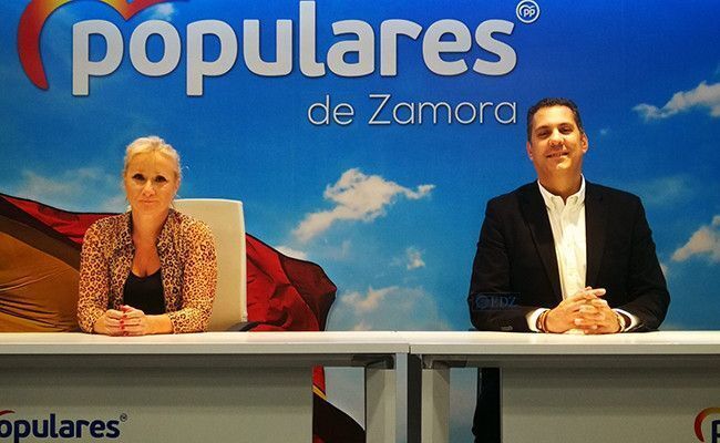 Leticia García y Alberto Castro, procuradores del PP