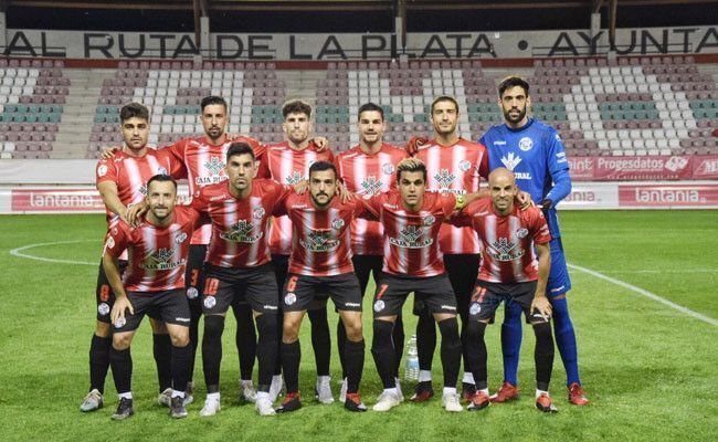 Equipo inicial ante la Cultural