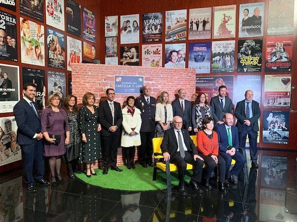 Foto de galardonados y autoridades