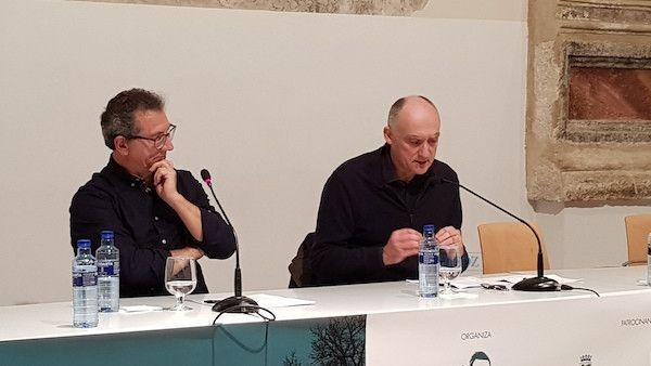 Luis Ramos de la Torre, junto a Josep María Esquirol