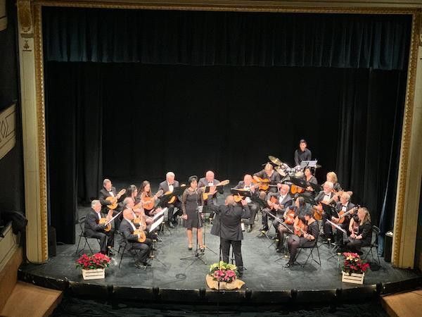 Rondalla de Toro, en el Latorre
