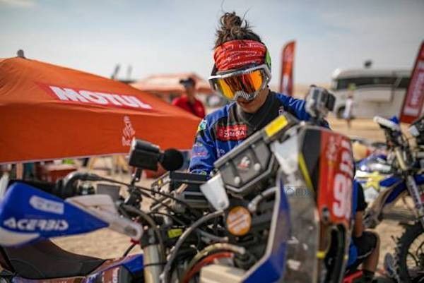 La piloto zamorana, Sara García, durante el Dakar 2019