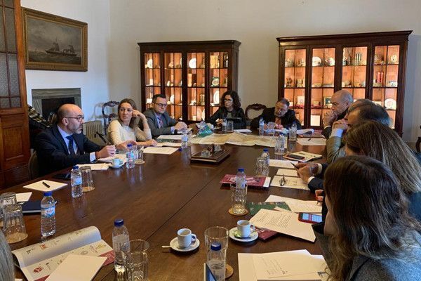 La Consejería de Cultura y Turismo y representantes de Turismo de Oporto y Región Norte de Portugal, en una reunión anterior