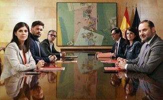 Mesa de negociaciones entre PSOE y ERC