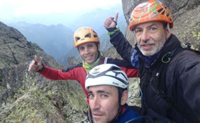 Jorge, al fondo, y su hermano, en primer término