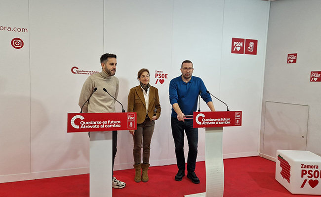 El PSOE propondrá la gratuidad de los libros de texto en Castilla y León