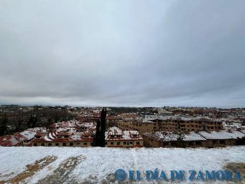 La nieve nos puso la miel en los labios
