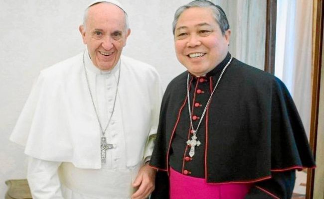 El Papa con el nuncio, Bernardito C. Auza