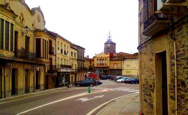 La N-12 atraviesa Alcañices