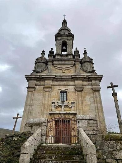 Iglesia de Hermisende