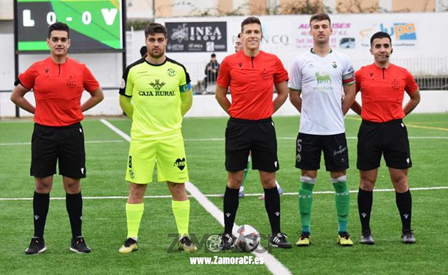 El sonriente López Vila, desahogado árbitro (ZCF)