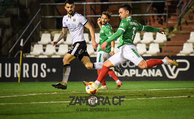 El Zamora CF, con la obligación de sumar tres puntos ante el Barakaldo