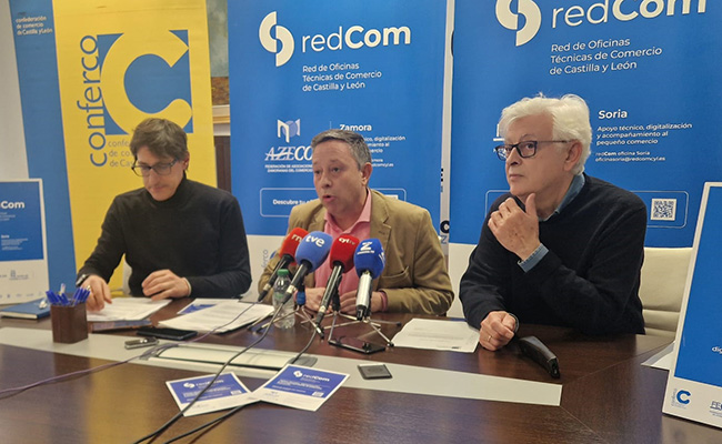 Zamora recibe el proyecto de redCom, una red de oficinas para ayudar al pequeño comercio