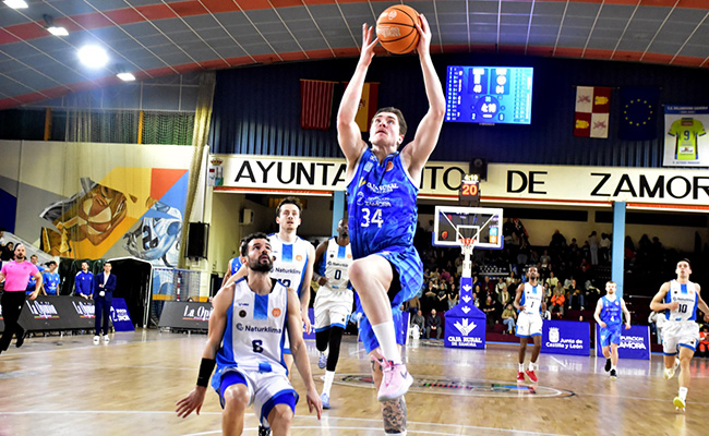 Caja Rural CB Zamora perdió el partido en una caótico primer cuarto (70-101)