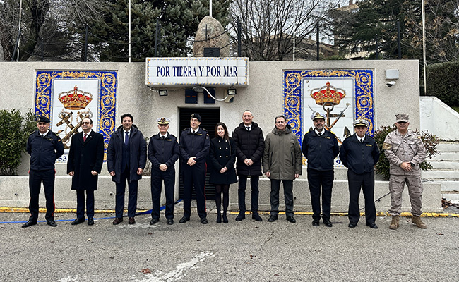 Invitan a la Armada a participar de nuevo en la procesión del Santo Entierro