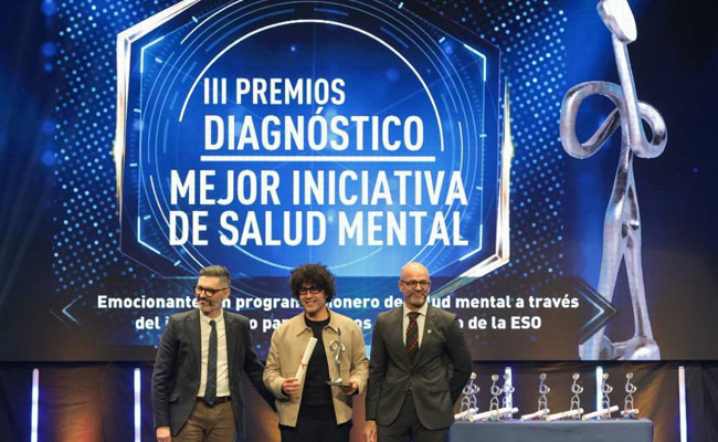 Miguel de Lucas recibe el premio Diagnóstico  a la mejor iniciativa en salud mental