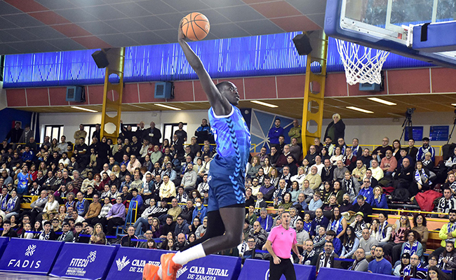 Segundo asalto seguido ante un candidato al ascenso