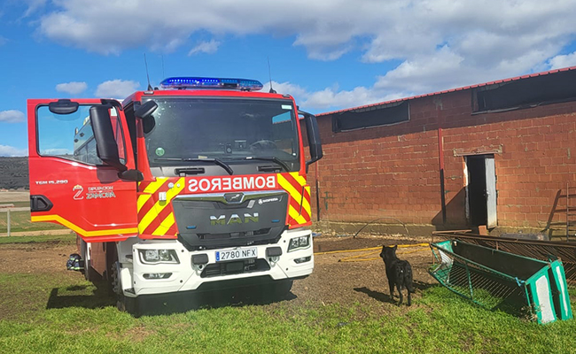 Se incendia una nave ganadera de Faramontanos de Tábara