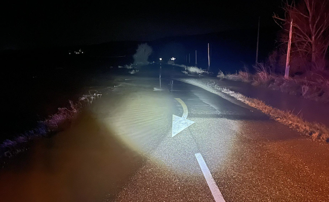 El desbordamiento del Duero obliga a cortar la carretera ZA-P-2102 por seguridad