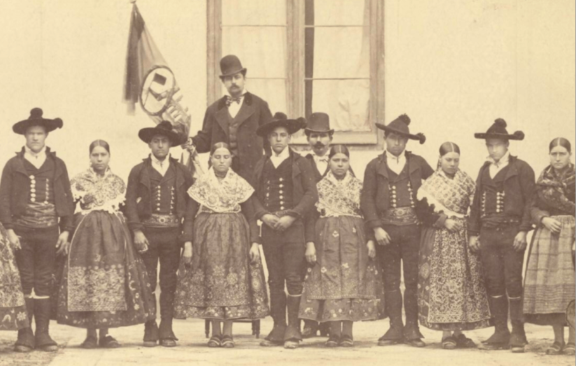 "Groupe de paysans du village de los Carbajales"