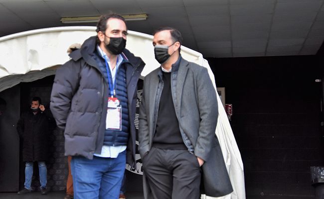 De Aldama con Villafañe, antes de iniciarse el partido (Esteban Pedrosa)