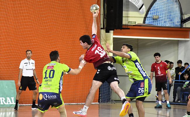 BM Caja Rural de Zamora ganó en Arroyo, pero tuvo que emplearse a fondo (31-35)