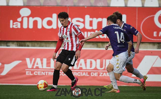 El Zamora CF, un equipo tristón, dirigido por un técnico melancólico