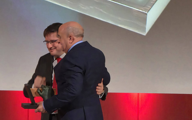 Banzo de Oro institucional para Feliciano Ferrero