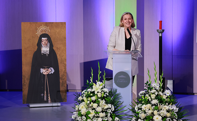 Isabel Blanco asiste al pregón de la Semana Santa de Zamora en Madrid
