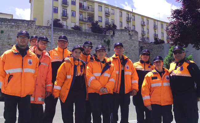 Pablo Mira Sánchez (segundo por la izquierda), junto a sus compañeros de Protección Civil