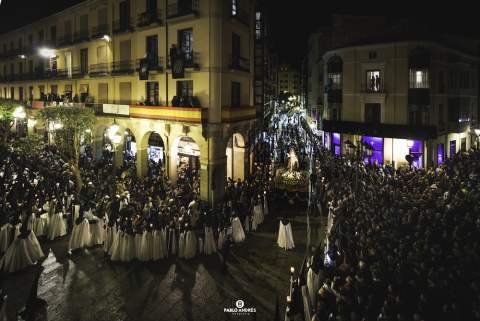 Procesión de la Hermandad de Jesús en su Tercera Caída, por Pablo Andrés Photo